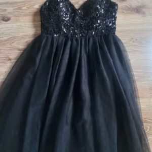 Dress with tulle and sequins
