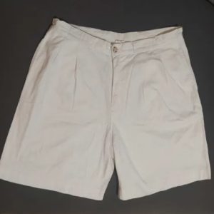 White short /3/4/ pants made of white denim/denim/, size L