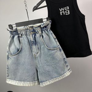 Women's short jeans 6 models