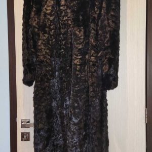 Luxurious sophisticated women's mink coat /natural hair/