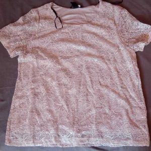 Women's short sleeve lace blouse, size M