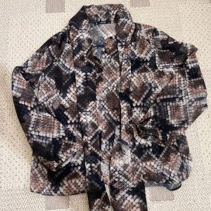 Chiffon blouse - snake pattern
