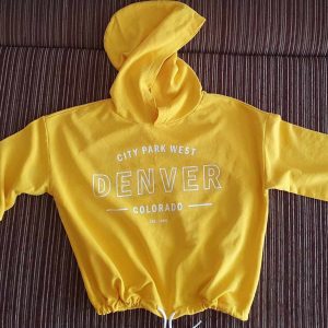 Sports hoodie with drawstring waist