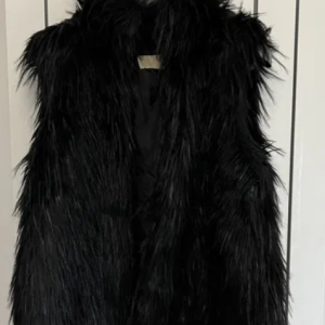 MICHAEL KORS vest and knit blouse
