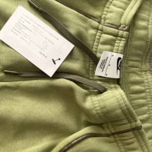 Nike Air Bottom with tag