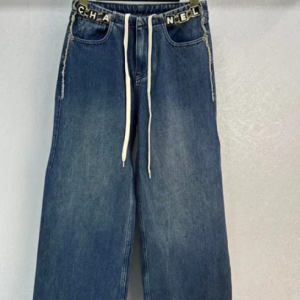 CHANEL jeans