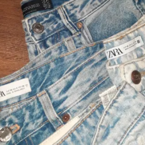 Wide leg jeans