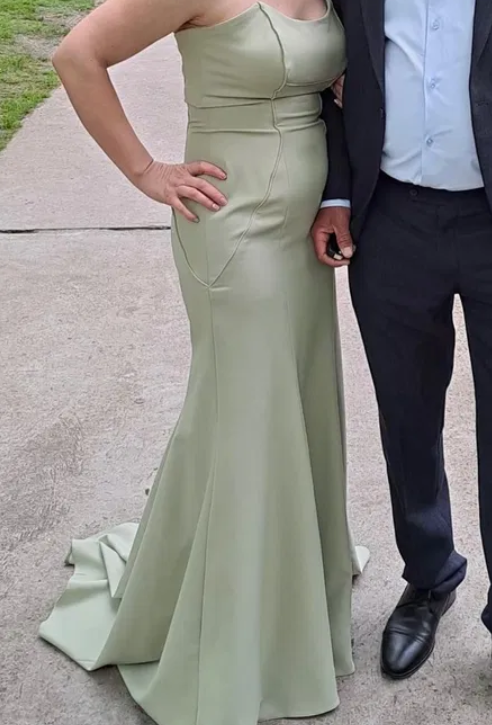 Green long dress