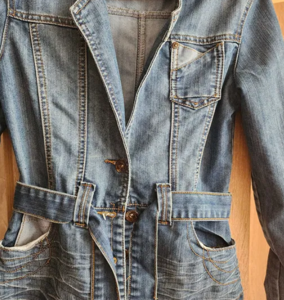 Denim jacket, fitted