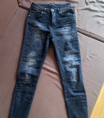 Black baggy jeans.