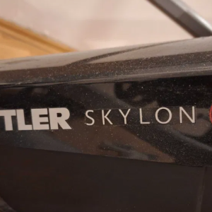 Skylon 5 Kettler Electromagnetic Elliptical Trainer