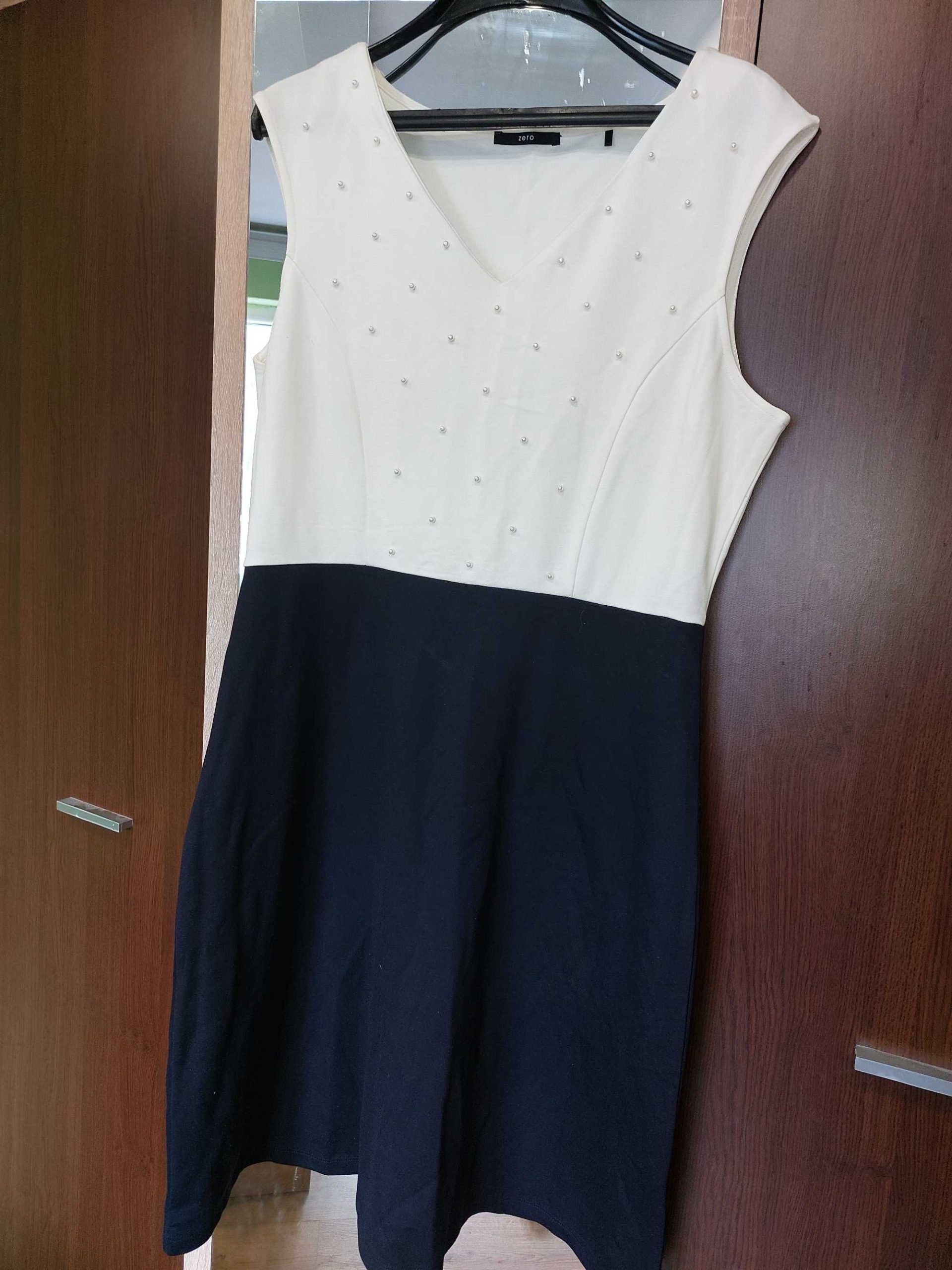 Women's formal dresses