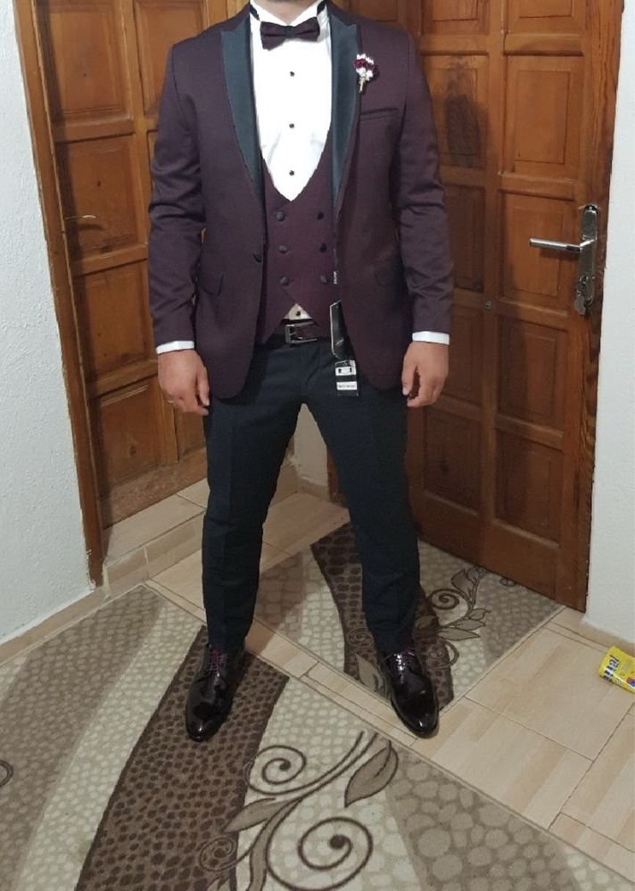 Men's suit