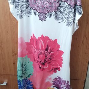 Elegant short dresses, size M/42
