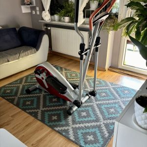 Saphire elliptical trainer