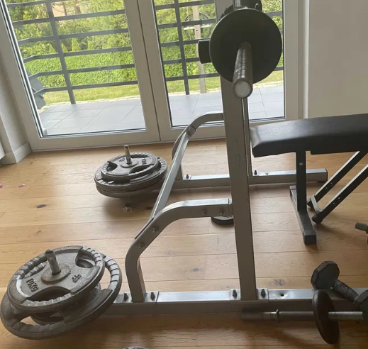 Set of bench, stand, dumbbells, 160 kg cast iron weight.