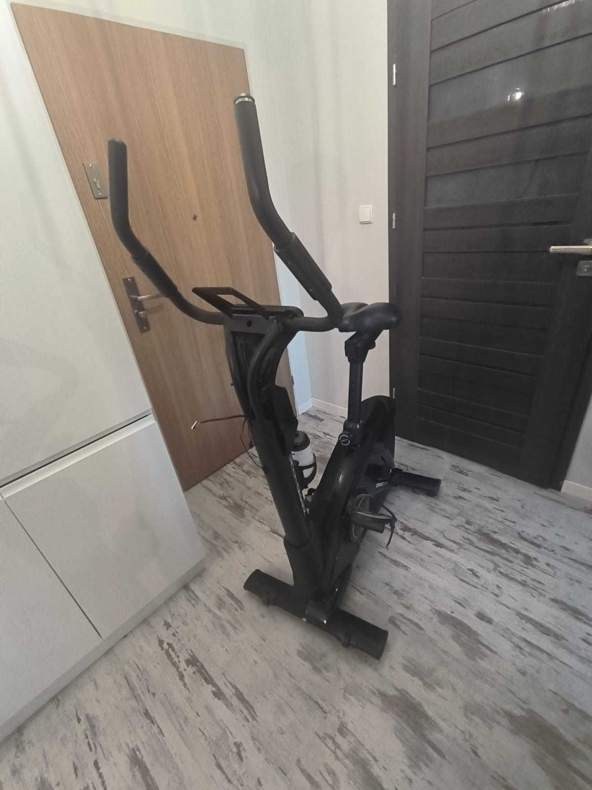 Stationary bike by ZIPRO ROOK,