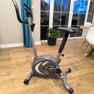 Magnetic exercise bike
