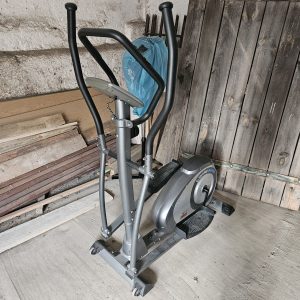 Body scalpture elliptical trainer be6760D