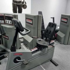 Life Fitness -19 devices-liquidation of Fitness