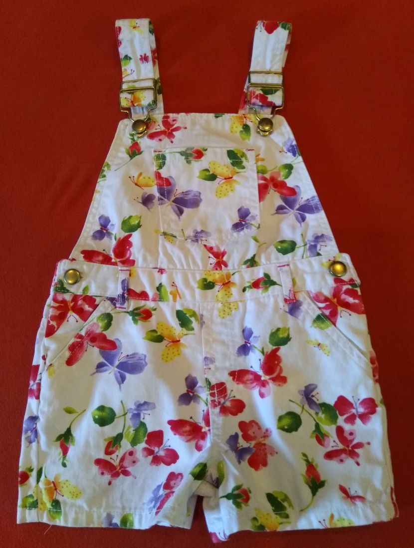 Short children's overalls, 3 years.