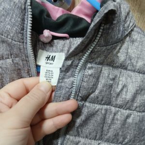 Children's jackets for girls from 2 to 4 years.