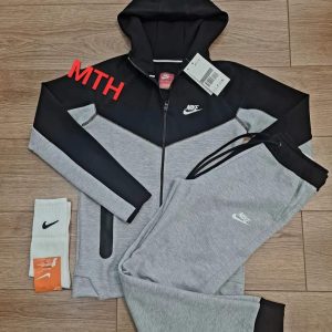 Buy Kids Nike Tech Fleece 2025/Youth Tracksuits/Teams